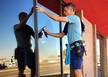 Medicine Hat window cleaner Pane Management Professional Window Cleaning