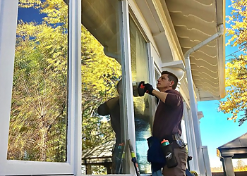 Medicine Hat window cleaner Pane Management Professional Window Cleaning