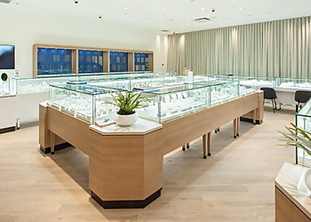 Paris Jewellers - Grande Prairie, AB Bijouteries - Shop Interior Image