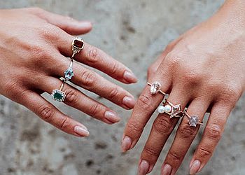 St Albert Bijouteries Paris Jewellers St Albert