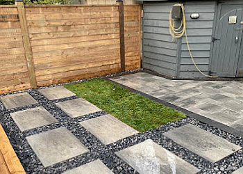 Caledon fencing contractor Park City Landscaping and Construction Inc