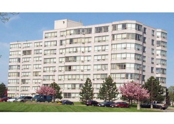 Welland apartments for rent Parkway Village