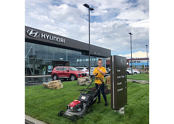 Dollard des Ormeaux lawn care service Paul Henry Landscaping