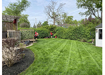 Dollard des Ormeaux lawn care service Paysage Jar Mow Lawncare