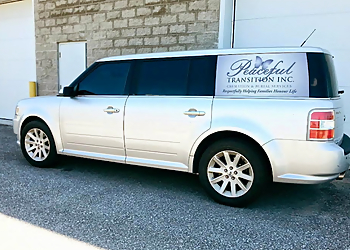 Peaceful Transition Inc. - Barrie, ON Salons de funeraire - Service Vehicle Image