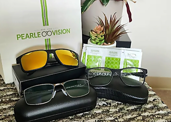 Winnipeg optician Pearle Vision