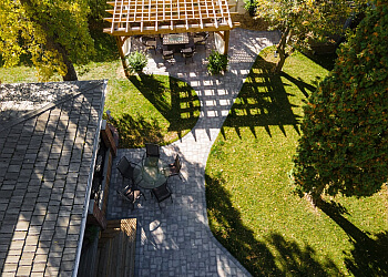 Airdrie Paysagistes Penterra Landscape and Design