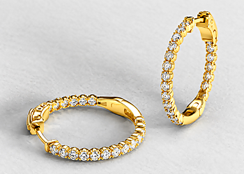 Peoples Jewellers Belleville - Belleville, ON Bijouteries - Earring Display Image
