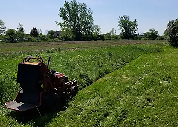 Markham lawn care service Personal Paradise Gardening & Landscaping