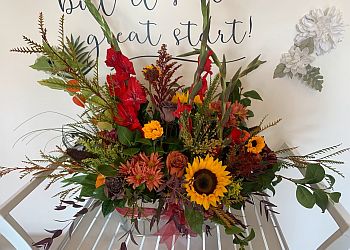 Grande Prairie florist Petals + Posies Flower Co.