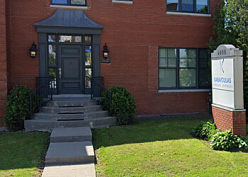 Laval bankruptcy lawyer Peter Karavoulias - GRAVITAS LEGAL