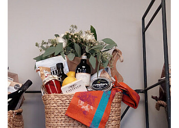 Vaughan gift shop Peter and Paul's Gifts