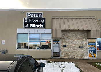 Petun Flooring - Kitchener, ON Magasin de plancher - Flooring Store Image