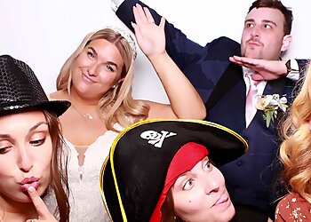 Niagara Falls photo booth company Booth Empire