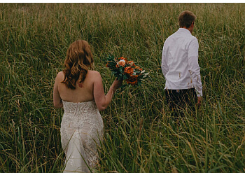 Kelowna wedding photographer Pala's Photos & Kickassery