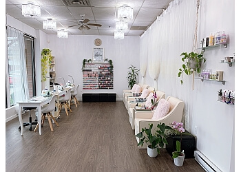 3 Best Nail Salons in North Vancouver, BC - Expert Recommendations