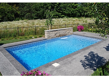 London Service De Piscine Pioneer Family Pools