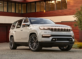 Vancouver used car dealership Pioneer Motors Vancouver