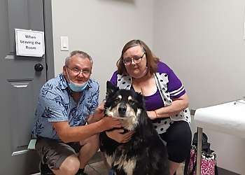 Piper Creek Veterinary Clinic - Red Deer, AB Veterinary Clinics - Doctor With Patient Image