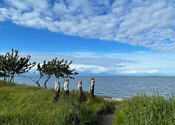 Nanaimo hiking trail Pipers Lagoon Park
