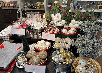 North Vancouver Boutiques De Cadeaux Pizazz Gifts