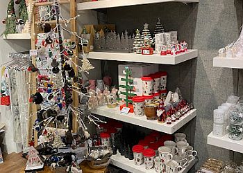 North Vancouver Boutiques De Cadeaux Pizazz Gifts