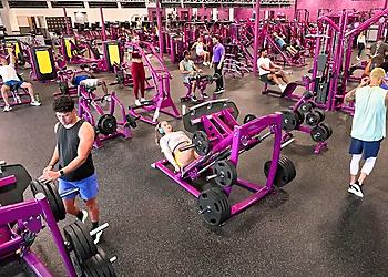 Planet Fitness Airdrie - Airdrie, AB Gymnases