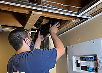 PlumbWize Plumbing and Drain Services Burlington - Burlington, ON Plumbers - Technician Portrait Image