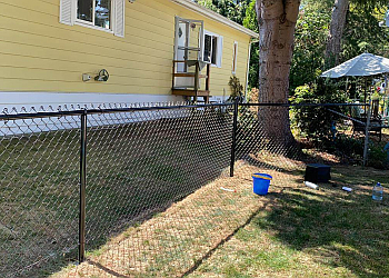 Delta fencing contractor Poker link fence inc