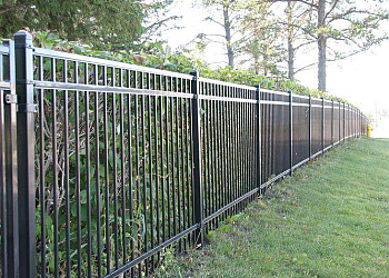 Delta fencing contractor Poker link fence inc image 1