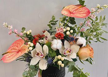 Edmonton Fleuristes Pollie's Flowers