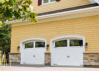 Longueuil garage door repair Portes de garage Universelles Inc.