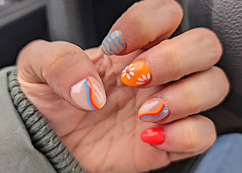 Sherbrooke nail salon Pose D'Ongles Griffée