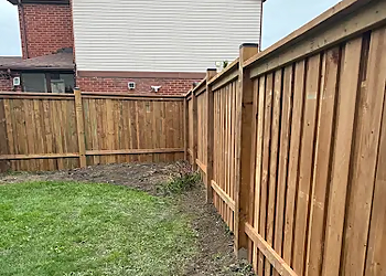 Mississauga fencing contractor Post Specialists