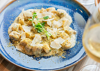 Mississauga italian restaurant Posta Italbar Cucina