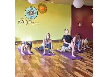 Edmonton Cours de yoga  Prana Yoga Studio