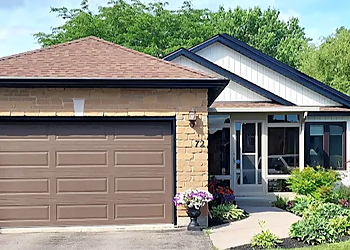 Precision Roofing & Exteriors Ltd. - Welland, ON Couvreurs  - Service Vehicle Image