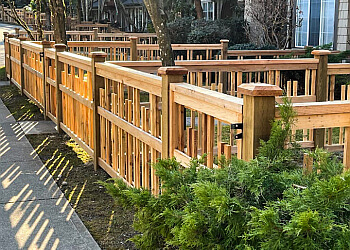 Surrey fencing contractor Premium Fence Company