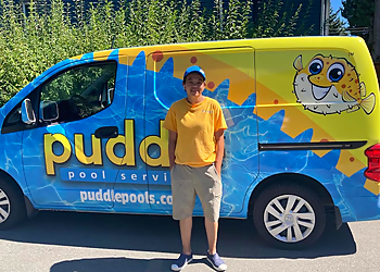 Puddle Pool Services Puddle Pool Services - Vancouver, BC Service De Piscine - Truck Image