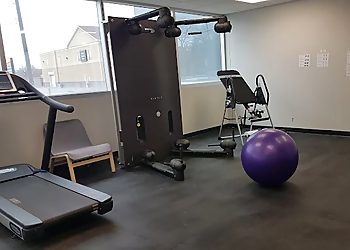 Pulak (paul) Parikh, PT, PhD, DPT, FCAMPT, FAAOMPT, OCS - SPECTRUM PHYSIOTHERAPY - Newmarket, ON Physical Therapists - Interior Image