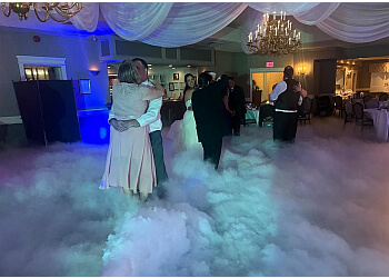 Whitby dj Pump It Entertainment DJ Service