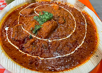 Niagara Falls vegetarian restaurant Punjabi Chaap Corner