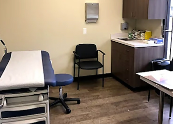 Pure Care Clinic Langley - Langley, BC Walk-In Medical Clinics - Treatment Room Image
