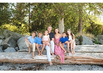 North Vancouver babies and family photographer Pure & Sweet Photography