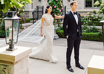 Toronto wedding photographer Purple Tree Wedding Photography