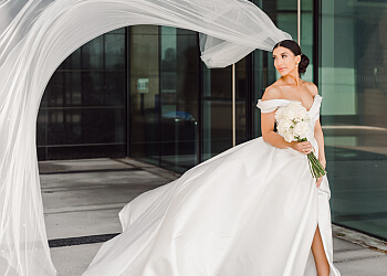 Toronto wedding photographer Purple Tree Wedding Photography