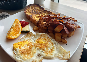 Hamilton Restaurant Servant le Petit-Déjeuner Pür & Simple 