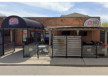 Burlington sports bar QB Sports Bar Grill Games