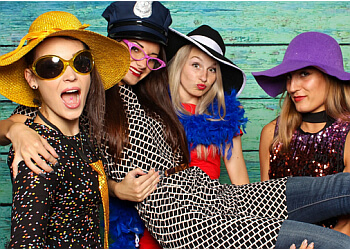 Quebec photo booth company QuebecPhotobooth.ca