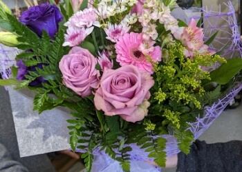 New Westminster florist Queen's Park Florist